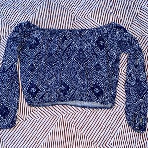 Long sleeve crop top